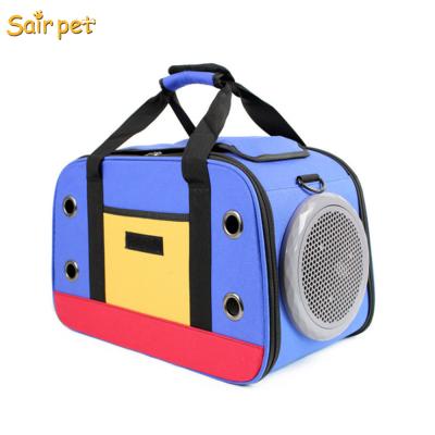 China Convenient Handbag Style Breathable Pet Carrier Pet Carry Bag For Travel Fancy Pet Carrier Cages Cat for sale