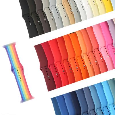 China Luxury Soft Silicone Sports Band for Apple Smartwatch 38/40/42/44, Silicone Band for Apple Watch 1/2/3/4/5 for sale