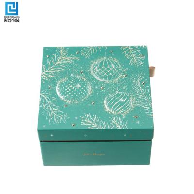 China Recycled Sweet Geschenk Macaron Package Mystery Chocolate Box Packaging Materials With Ribbon for sale