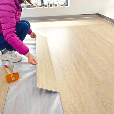 China Modern Hot Easy Clean Indoor Plastic Waterproof Laminate Flooring PVC Vinyl Flooring Special Sale wpc flooring for shopping mall for sale