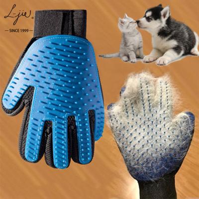 China Stocked Pet Grooming Bath Massage Dog Brush Pet Grooming Set Pet Removal Comb Gently for sale