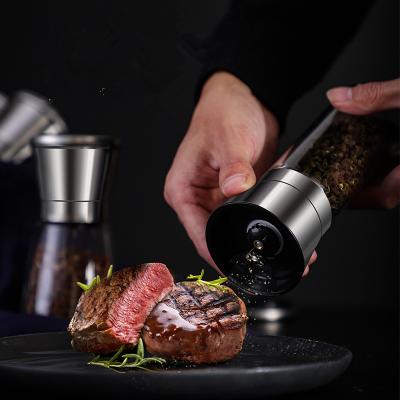 China Viable Wholesale Manual 200ml Spice Salt And Pepper Spice Salt And Pepper Grinding Glass Grinder for sale