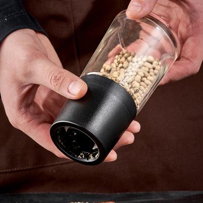 China Viable Wholesale Manual Amazon Salt and Pepper Grinders Seasoning Empty Spice Glass Bottle Jars with Grinder for sale