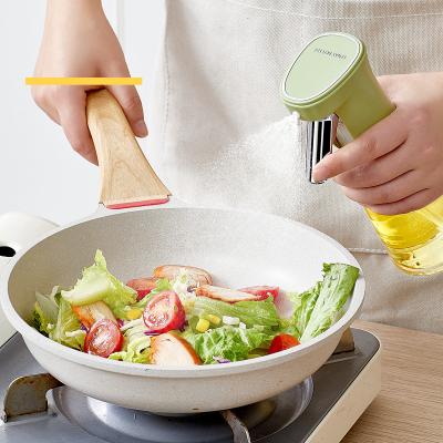 Chine Vente en gros d'un pulvérisateur d'huile en verre de 240 ml pour la cuisine, des gadgets de cuisine, des salades, des outils pour la friteuse à air à vendre