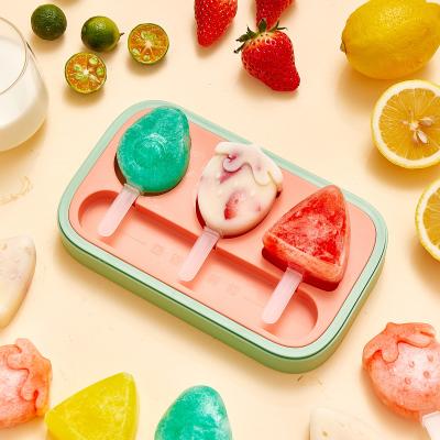 China DIY Cartoon Fruit Shape Ice Cream Mould 3 rasters Silicone Popsicle Mould Food Grade Ice Mould met Seal deksel Te koop