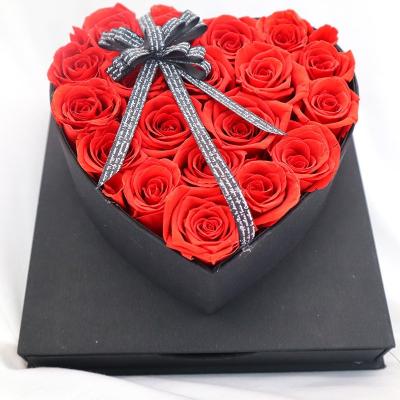 China Heart Shaped Fresh Preserved Rose Gift Box For Wedding Decoration for sale