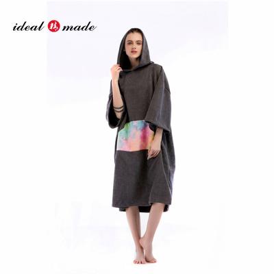 China Outdoor Sports Microfiber Towel Swimming Surf Poncho Wetsuit QUICK DRY Changing Robe With Custom Logo Embroidery for sale