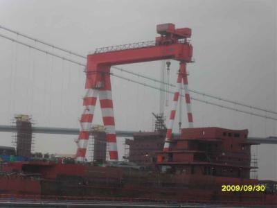 China 200t Ship Building Electric Gantry Crane / Shipyard Cranes For Ship Assembly Operations for sale