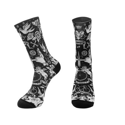 China Breathable Digital Printing Socks Sports Socks Mens Seamless Socks for sale