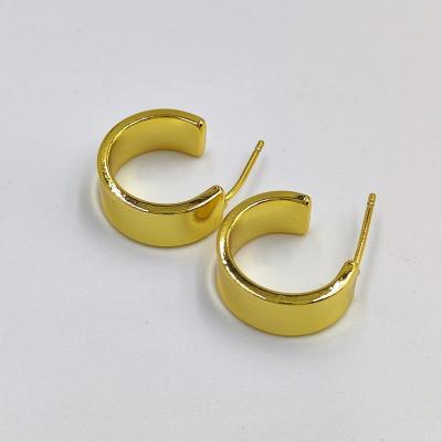 China Fashion TRENDY earring made in brass popular in 2023 for sale