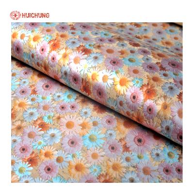 중국 High Clear Shiny Small Anti-rust Flowers Printing Pattern Cork Fabric For Bags Shoes 판매용