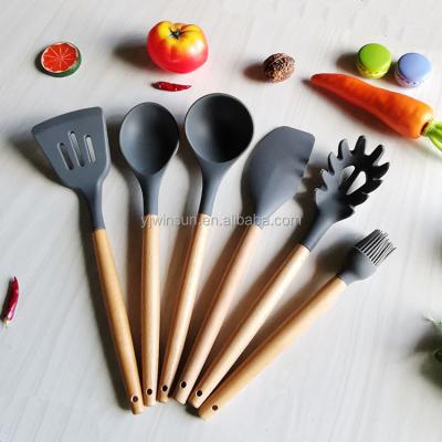 China Viable Kitchen Silicone Kitchen Utensil Kitchen Tool Kit Convenient Friendly Baking Tool Kit for sale