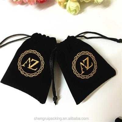 China 8*10cm Recyclable Embroidery Logo Small Velvet Pouches For Jewelry for sale