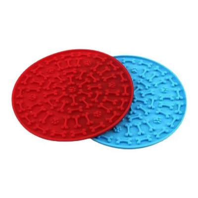 China 100% Hot Selling High Quality Eco-friendly Silicone Suction Cups Licking Pad Silicone Round Bone Pad For Dogs Table for sale