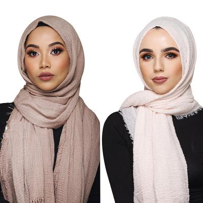 China Wholesale Soft Islamic Hijab Scarf Holiday Decoration 95*190cm Muslim Cotton Women Crinkle Hijab for sale