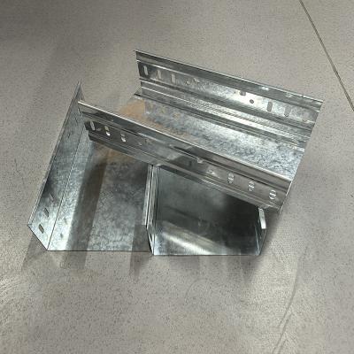 China Wall Mounted Cable Tray With Silver Finish Manufacture For Electrical Wiring for sale