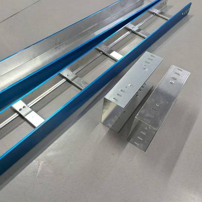 China Silver Aluminum Ventilated Trough Cable Tray Indoor / Outdoor Cable Management for sale