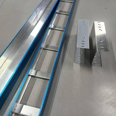 China Medium Duty Load Aluminum Cable Tray with Wall Mounted / Floor Mounted Installation 1.0mm-3.0mm Thickness for sale