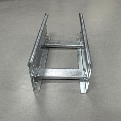 China Galvanized Steel Ventilated Trough Cable Tray Corrosion Resistant Ladder Rack Cable Tray for sale