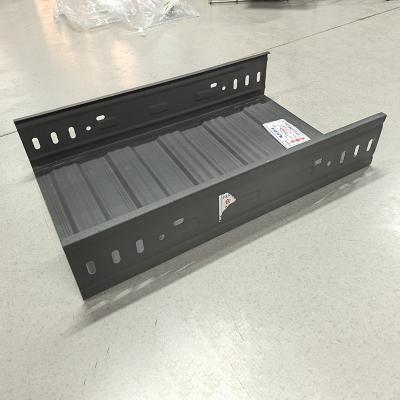 China 100mm 1000mm Width Molded Cable Tray With Rectangul'ar And UV Resistance for sale