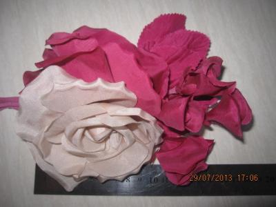 China Red Silk Flower Bridal Headpieces With Plain Dyed , Bridesmaid Hair Accessories for sale