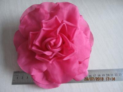 China Beautiful Handmade Pink Silk Flower Headpieces For Wedding , Hair Accessory for sale