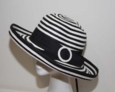 China Fashion Ribbon Braid Hats With Buckle Trimming, Cool Woven Paper Soft Ladies' Casual Hats for sale