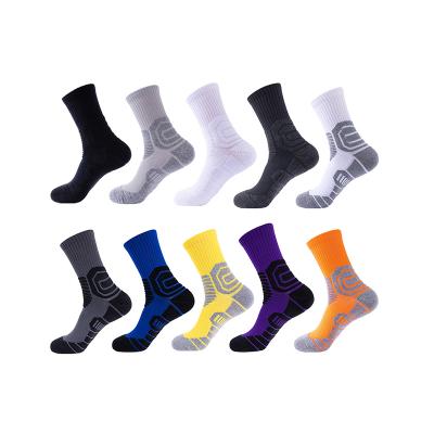 China Wholesale Sporty Knit Sport Socks Custom Your Logo Men Sport Socks Basketball Socks for sale