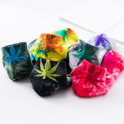 China Fashion Street Cotton Tie Dye Ankle Socks Maple Leaf Sustainable Weed Socks For Men And Women for sale