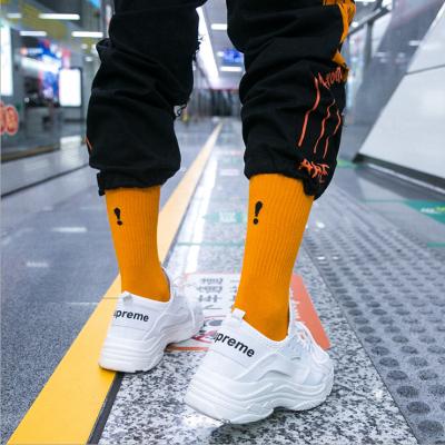 China Sustainable Fashion Hip Pop Street Cool Unisex Orange Socks Crew Socks Custom Logo 100% Cotton Mens Socks for sale