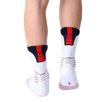 China High quality custom made men's socks sports MOQ add your logo sports tennis basketball socks for sale