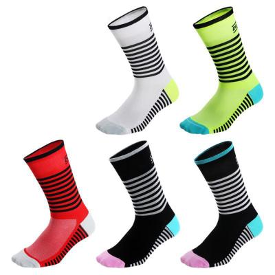 China High Quality Sporty Pattern Stripe Logo Cycling Bike Sports Socks Custom Made For Recycling for sale