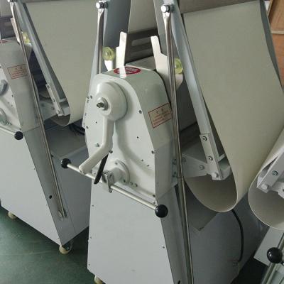 China Snack Factory Automatic Continuous Pastry Dough Flattening Machine Puff Pastry Forming Folding Sheeter for sale