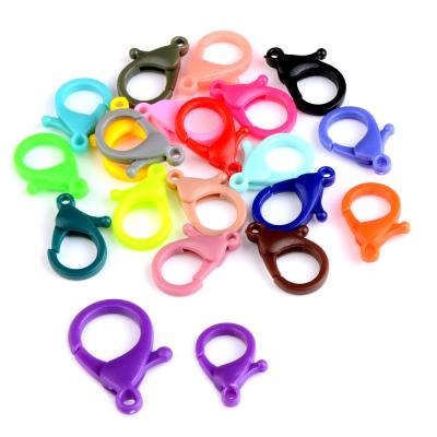 China Wholesale 35 Mm Large Colorful Handmade Plastic DIY Lobster 25 Connector Hugging Ornaments for sale