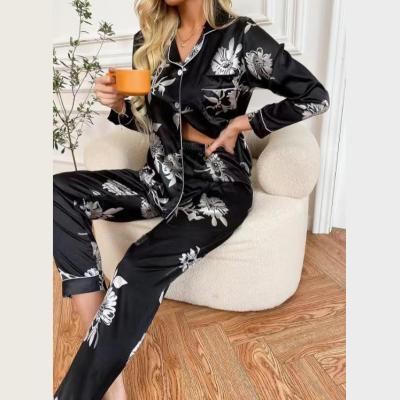 China QUICK DRY silk pajamas set for women polyester satin pajamas custom made sleepwear for sale