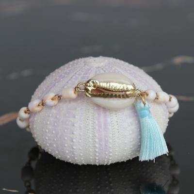 China Cute Handmade Cowrie Beads Natural Shell Bracelet Beach Wedding Holidays Shell Jewelry for sale