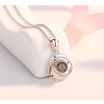 China 100 Style Silver Jewelry 100 Tongue I Love U Simple Simple Pendant Necklace for sale