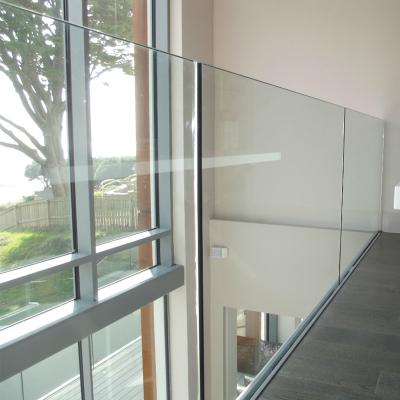 China Modern Customized Height Exterior Balcony Frameless Hidden Glass Staircase Fencing Railings for sale