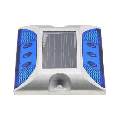 China Anti-UV PC LED Solar Road Stud Flashing Weerbestendige Aluminium Giet Te koop