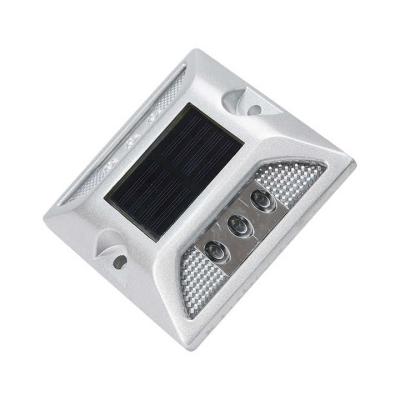 China Anti-UV-PC Solar LED-Straßenmarker Aluminium-Gussstraßenlicht zu verkaufen