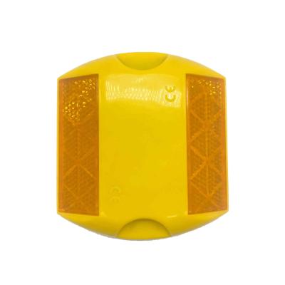 China Eenzijdig Amber Reflective Road Studs PMMA kattenoog reflective road studs Te koop