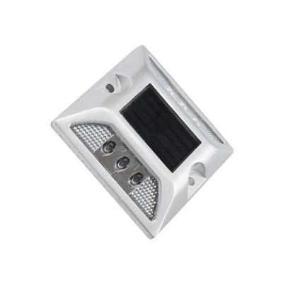 China Aluminium Road Stud Lights Cat Eye Traffic Lighting Outdoor Solar Light Markers for sale