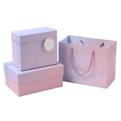 China Creative Perfume Packaging Box Christmas Wedding Jewelry Box Gradient Paper Valentine's Day Gift Bag Sweet Candy Gift Box for sale