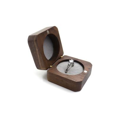 China Engagement Ring Rustic Proposal Box Decor Ring Box Customized Wood Square Wood Square Personalized Wedding Jewelry Wood Ring for sale