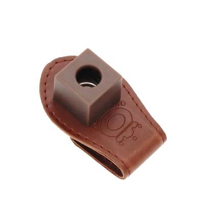 China Durable and Portable Billiards Accessories Magnetic Pool Cue Chalk Holder with Bicast Leather Belt Clip for sale