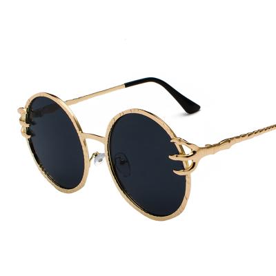 China New Arrivals Steampunk Retro Eagle Claws Round Metal Eyeglasses 2020 Fashion Sunglasses Big Women Sunglasses Tinted Lenses 3373 for sale