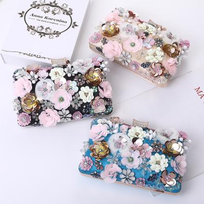 China Harmless Handmade Luxury Flower Evening Clutch Bag Chain Hot Sale Party Clutch Lady Bag Chain for sale