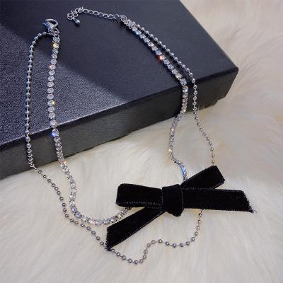 China Fashion Bowknot Necklace 2022 New Graceful Diamond Framed Luxury Bowknot Necklace For Women Girls for sale