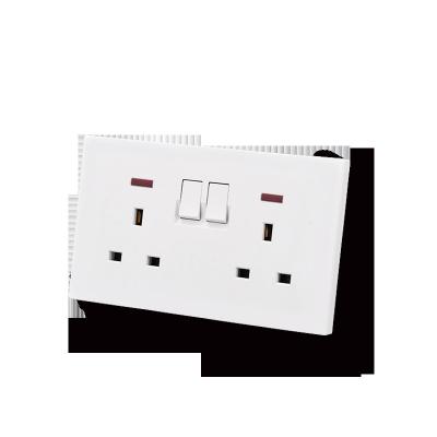 China Residential / General Purpose Retro Multifunctional Type 13A Wall Switch British Standard Double Socket for sale