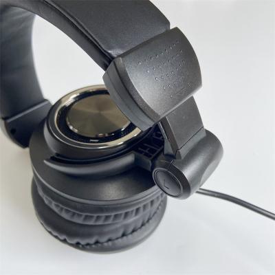 China Powerful On-ear Bass And Lively Professional Sound Recording Studio Headphones for sale